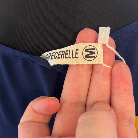 Grecerelle Navy High Low Dress Size M NWT - Picture 9 of 10